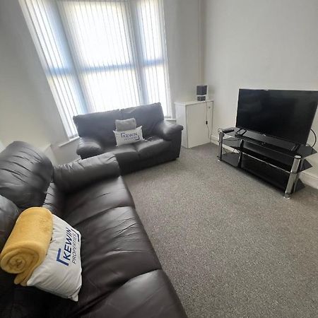 Villa Large 3 Bed - 10 Mins To Centre Liverpool Exterior foto